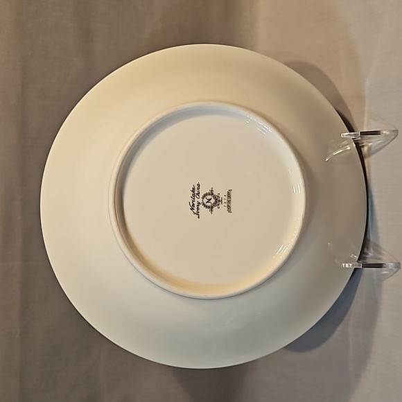 NEW Noritake Ivory And Ebony 7274 Round Vegetable Bowl - Picture 4 of 9